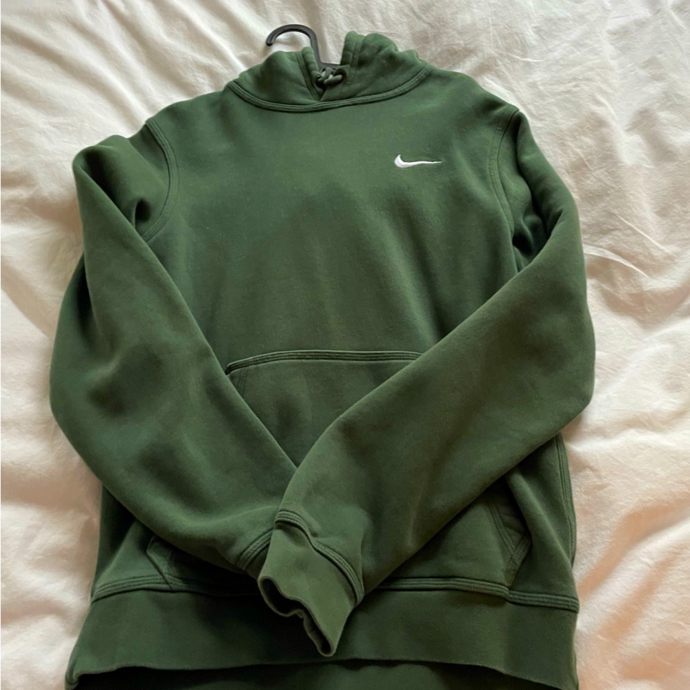 Green nike sweatshirt size-m